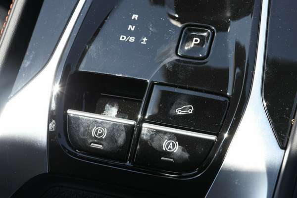 2025 MG HS Vibe AS33