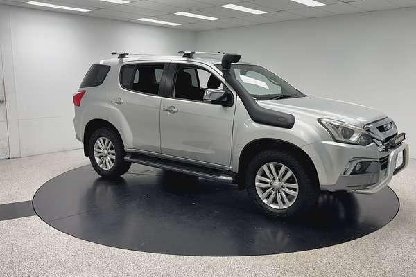 2017 Isuzu MU-X LS-U