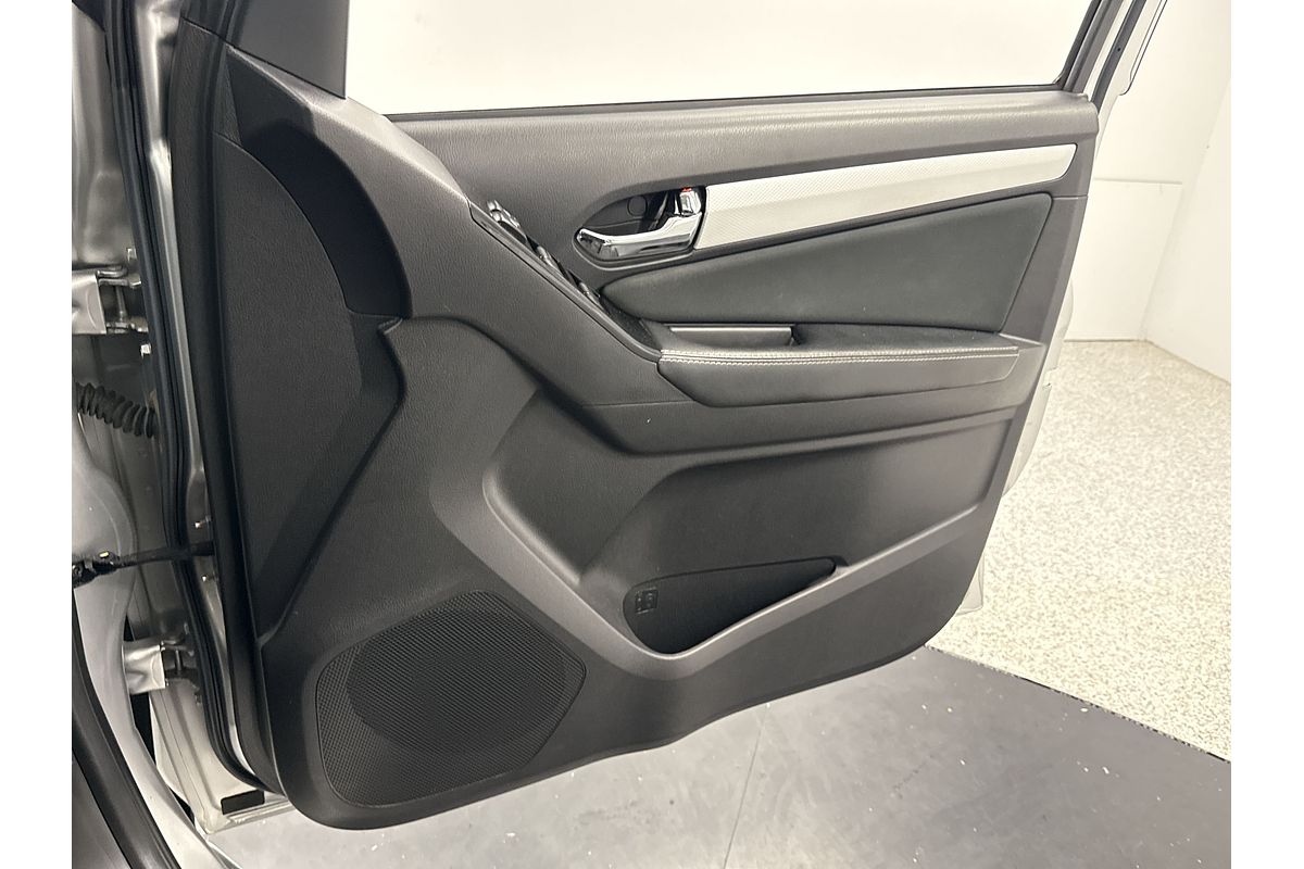 2017 Isuzu MU-X LS-U