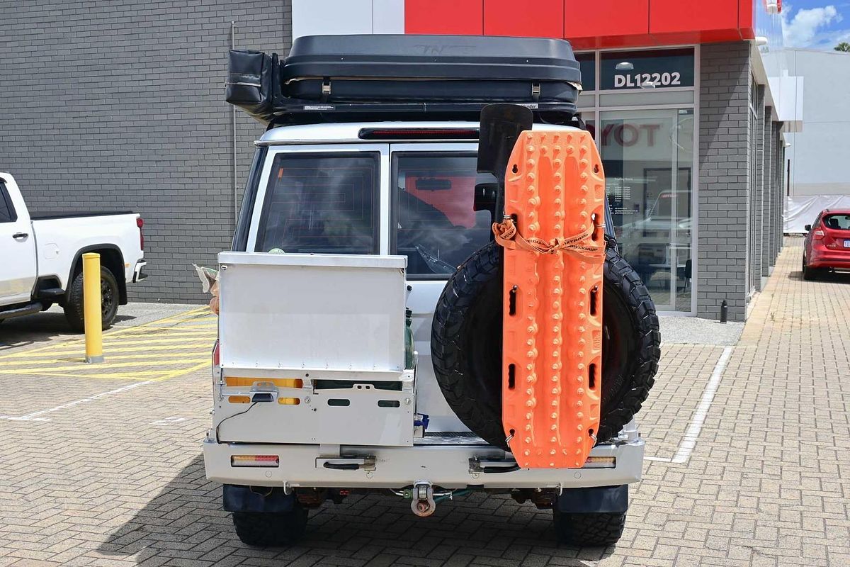 2021 Toyota Landcruiser GXL VDJ76R