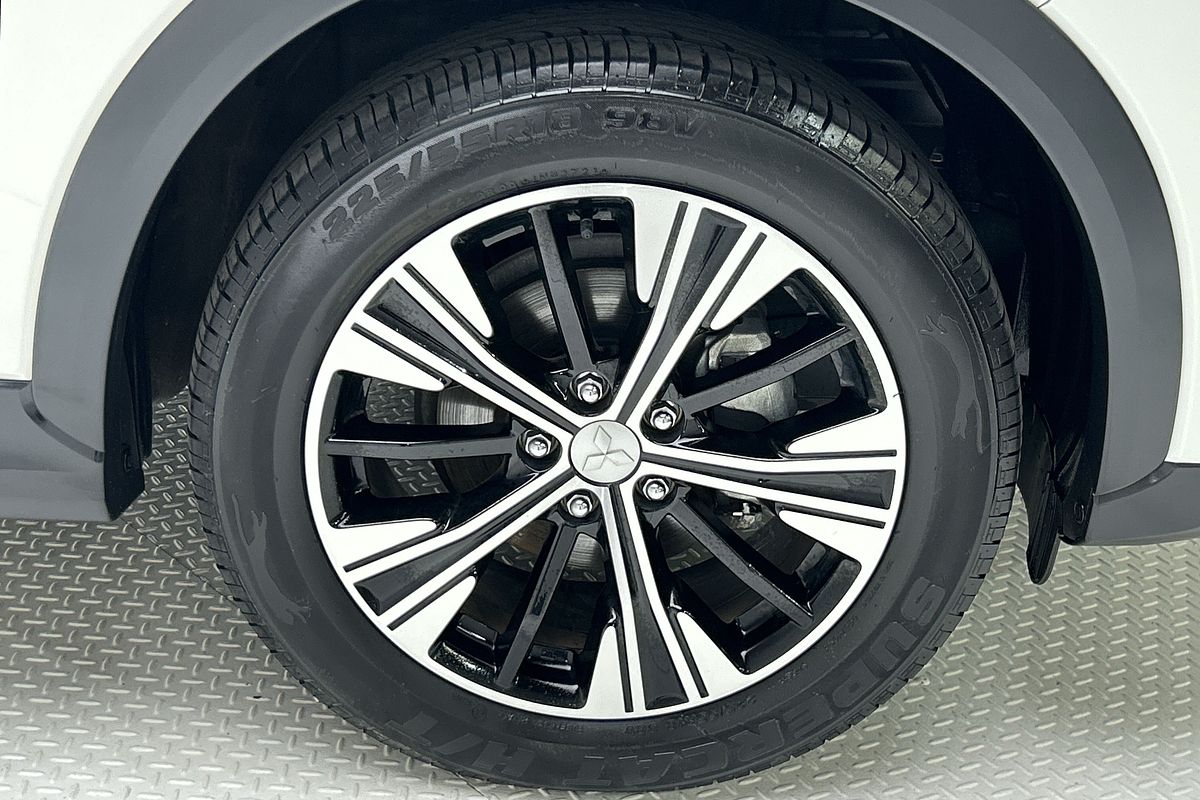 2017 Mitsubishi Eclipse Cross Exceed YA