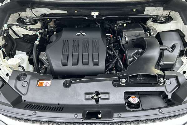 2017 Mitsubishi Eclipse Cross Exceed YA