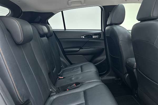 2017 Mitsubishi Eclipse Cross Exceed YA