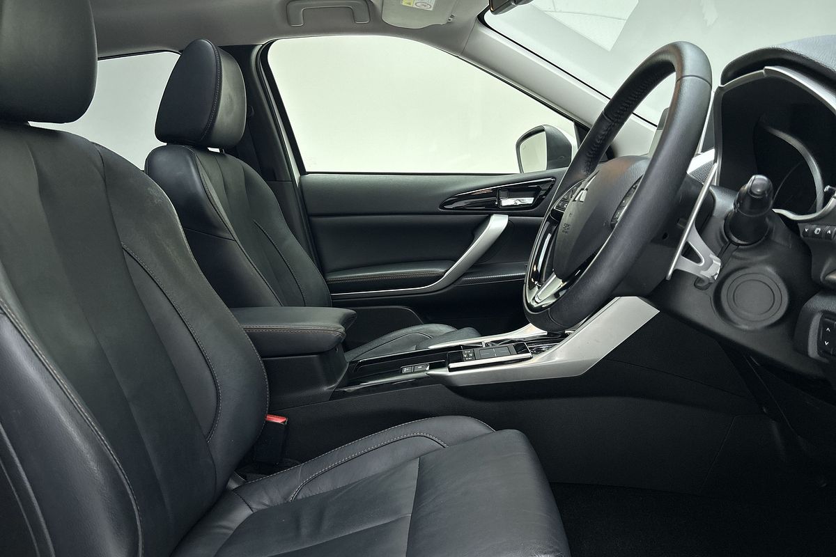 2017 Mitsubishi Eclipse Cross Exceed YA