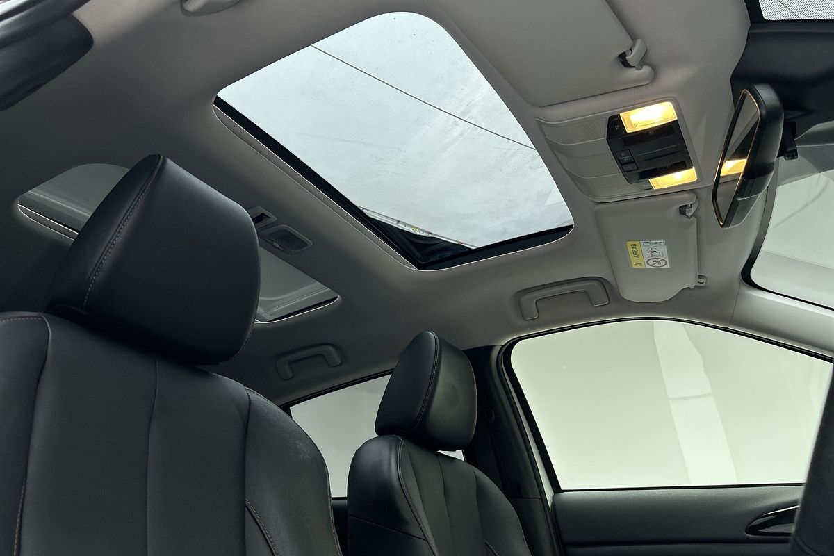 2017 Mitsubishi Eclipse Cross Exceed YA