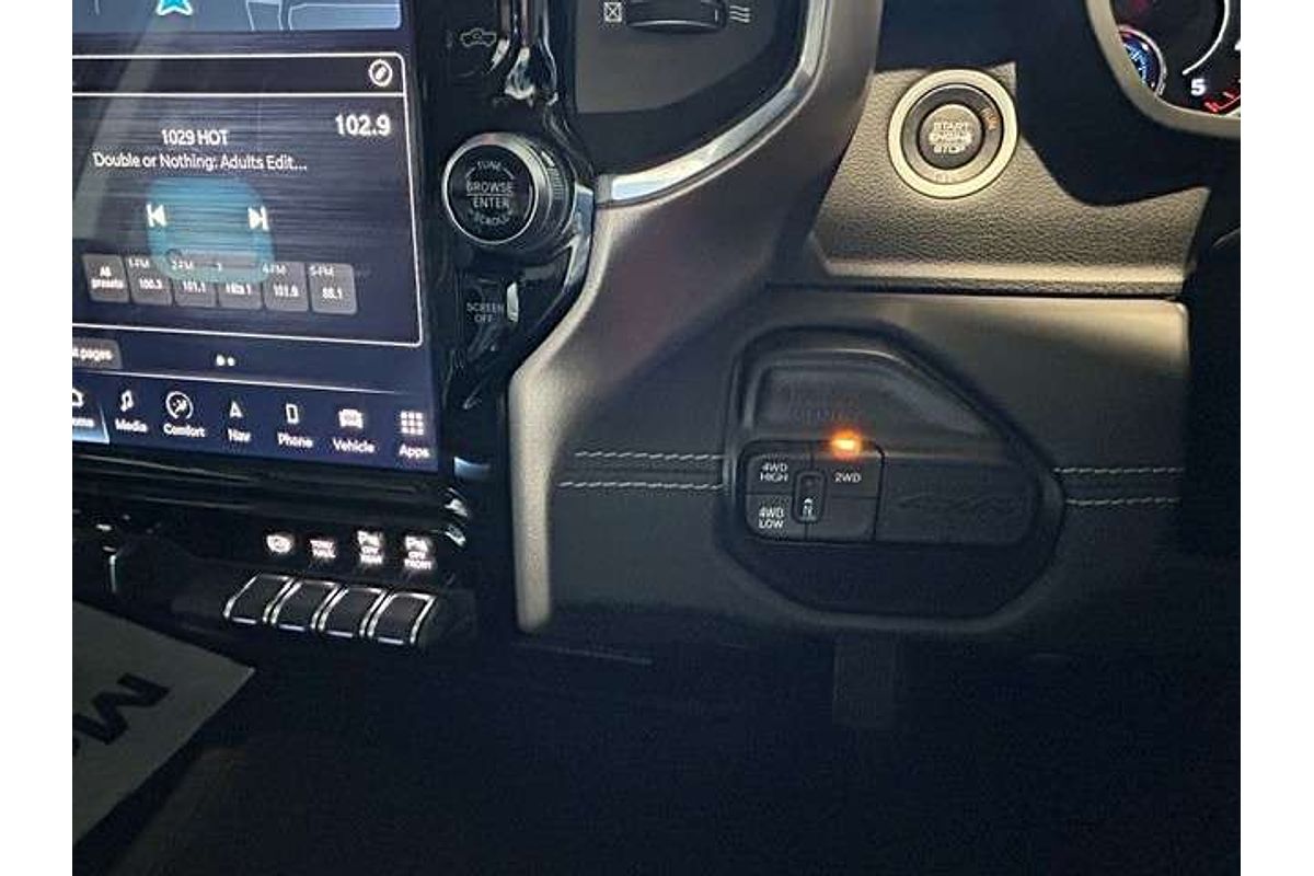 2024 RAM 2500 Laramie DJ 4X4