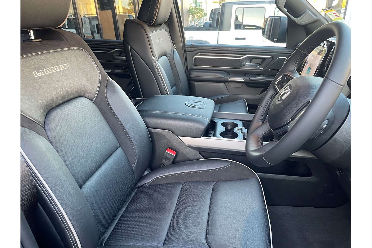 2024 RAM 2500 Laramie DJ 4X4