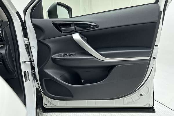 2020 Mitsubishi Eclipse Cross ES YB thumb-18