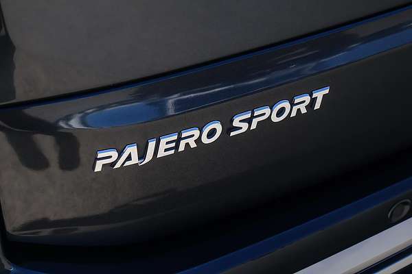 2021 Mitsubishi Pajero Sport GLX QF