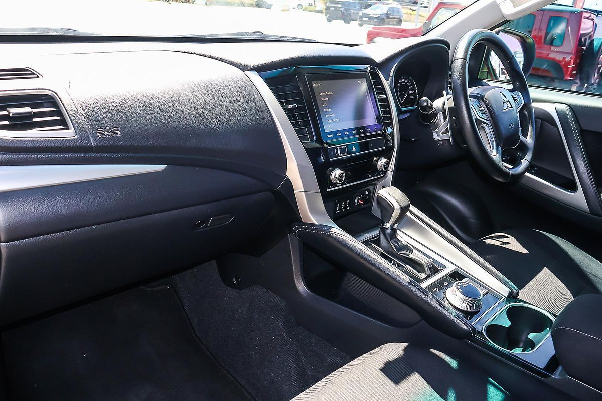 2021 Mitsubishi Pajero Sport GLX QF