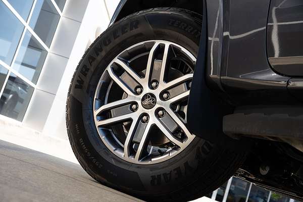 2025 Ford Everest Trend 2.0L