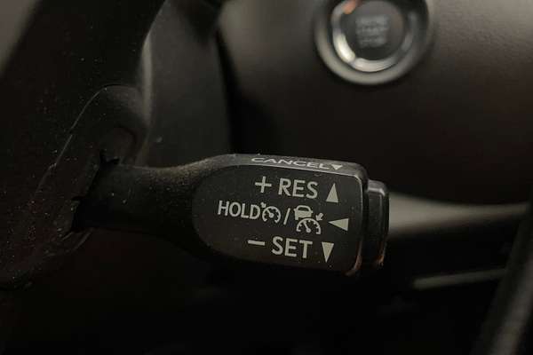 2023 Toyota C-HR GXL NGX10R