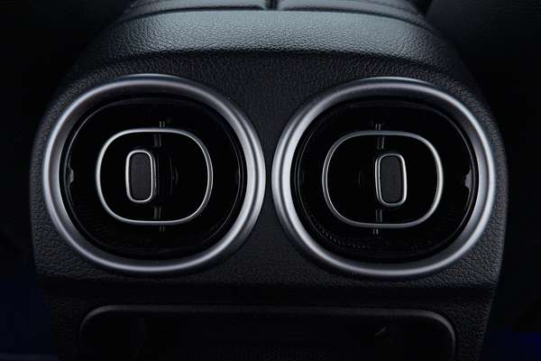 2022 Mercedes-Benz C-Class C200 W206