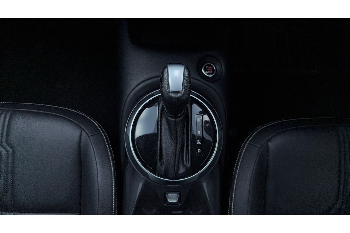 2023 Nissan JUKE ST-L F16