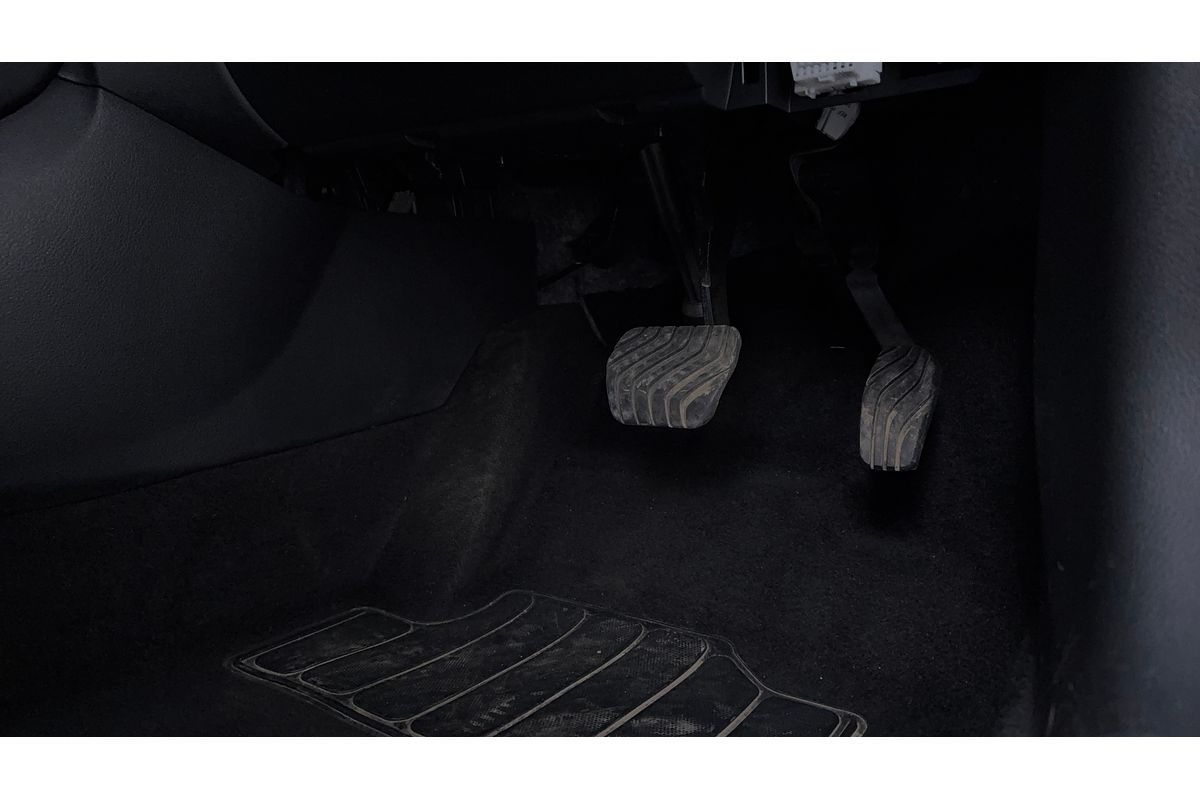 2023 Nissan JUKE ST-L F16