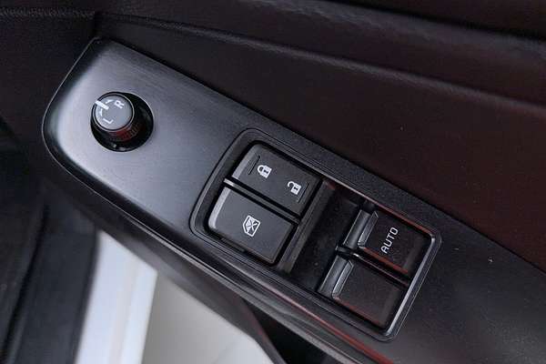 2021 Isuzu D-MAX SX High Ride Rear Wheel Drive