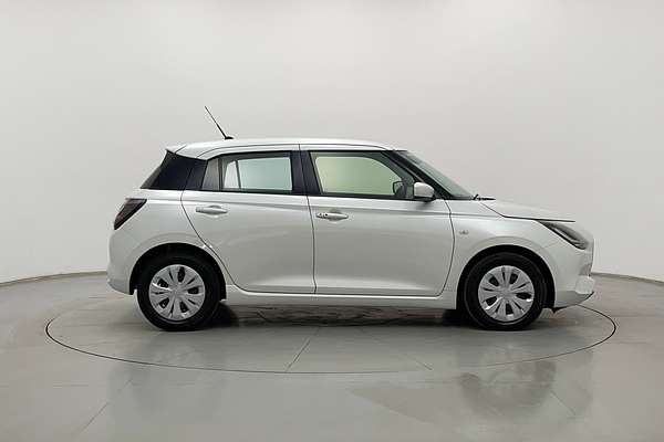 2024 Suzuki Swift Hybrid UZ
