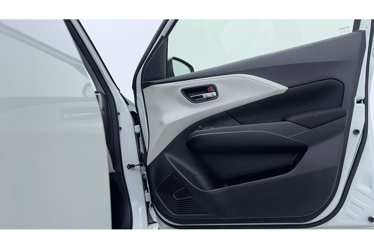 2024 Suzuki Swift Hybrid UZ