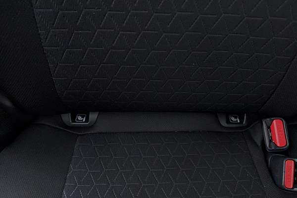 2024 Suzuki Swift Hybrid UZ