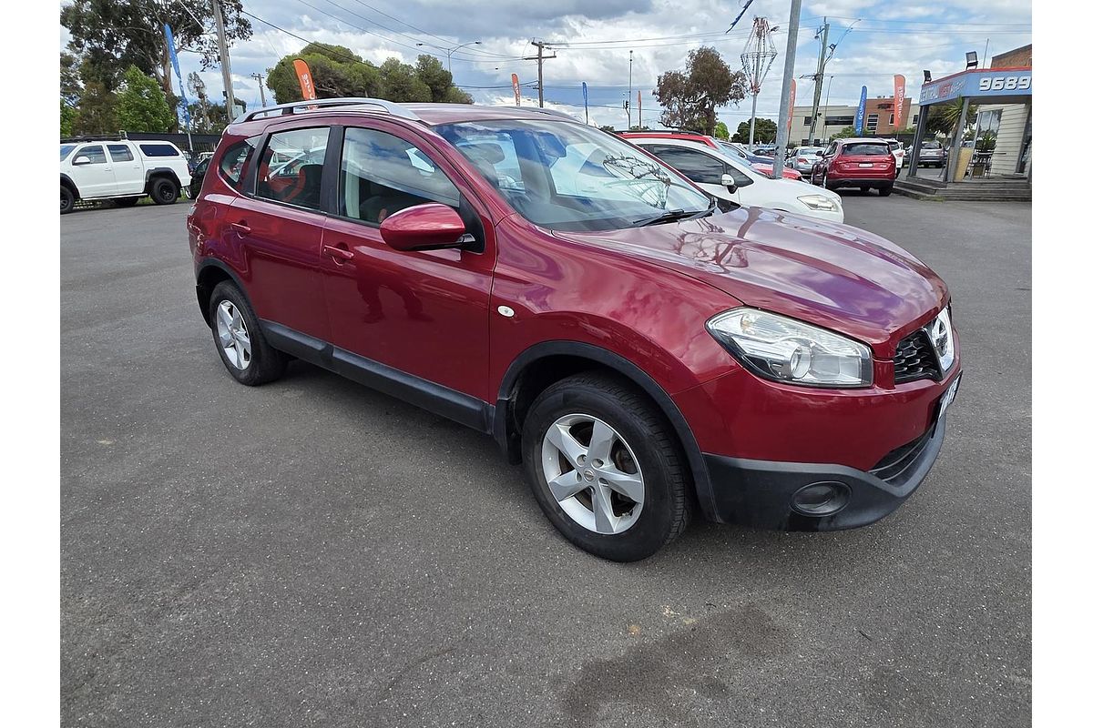 2011 Nissan Dualis +2 ST J10 Series II