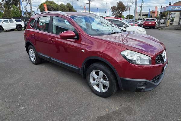 2011 Nissan Dualis +2 ST J10 Series II