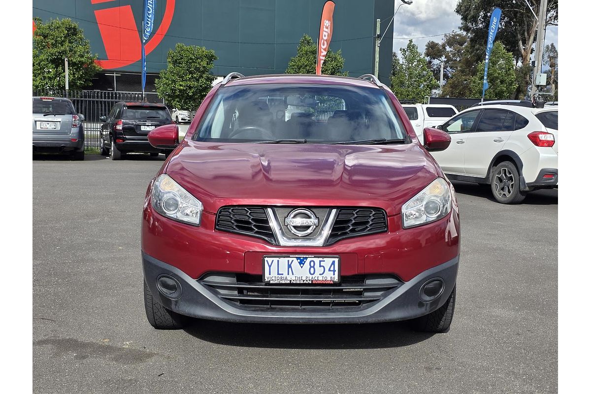 2011 Nissan Dualis +2 ST J10 Series II