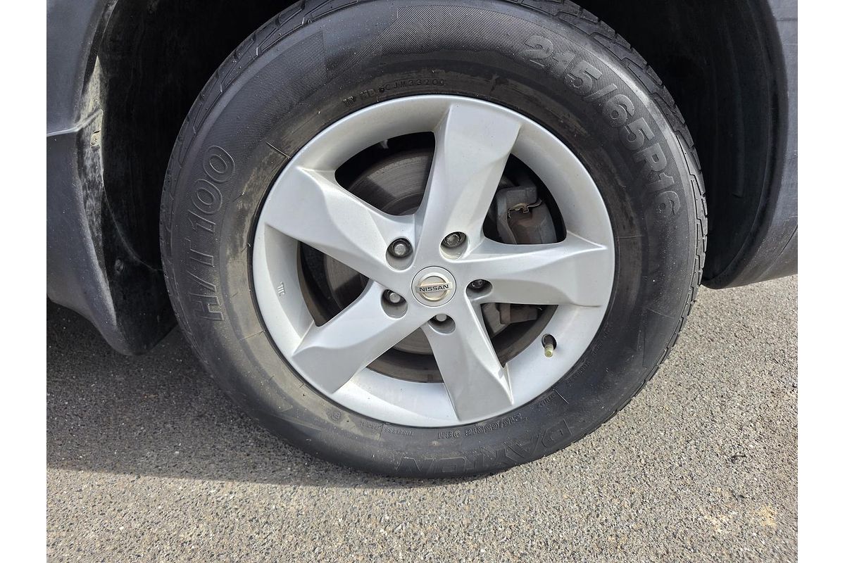 2011 Nissan Dualis +2 ST J10 Series II