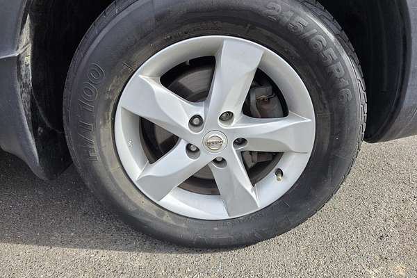 2011 Nissan Dualis +2 ST J10 Series II