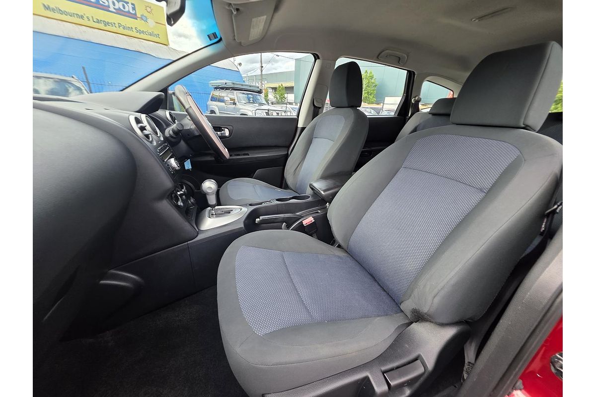 2011 Nissan Dualis +2 ST J10 Series II