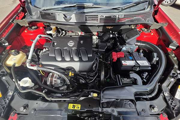 2011 Nissan Dualis +2 ST J10 Series II