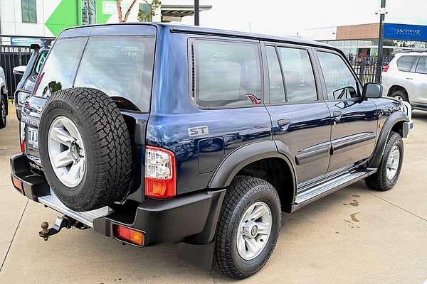 2004 Nissan Patrol ST GU III