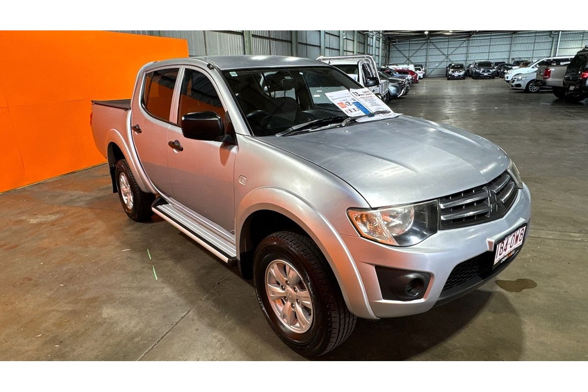 2013 Mitsubishi Triton GLX MN 4X4