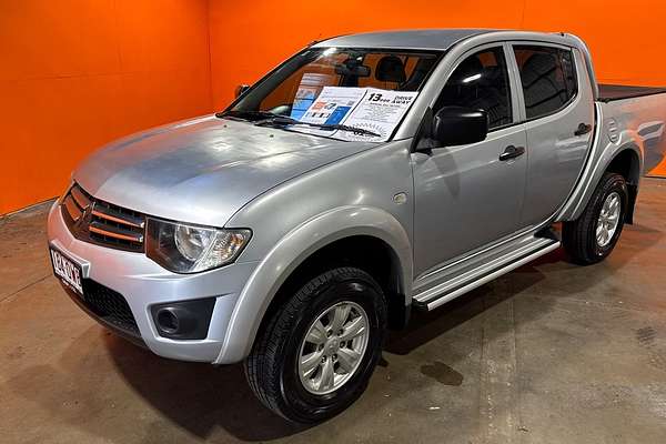 2013 Mitsubishi Triton GLX MN 4X4