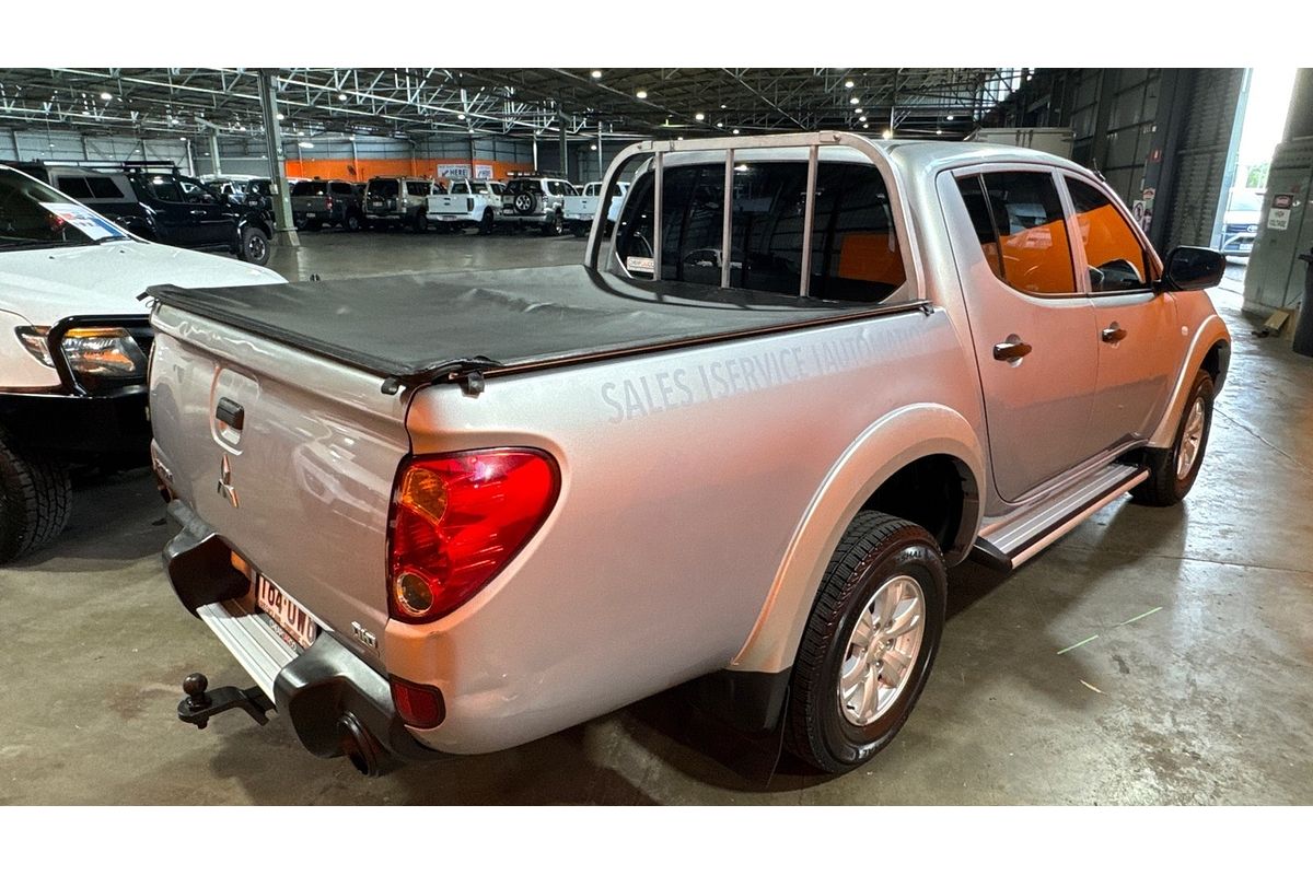 2013 Mitsubishi Triton GLX MN 4X4