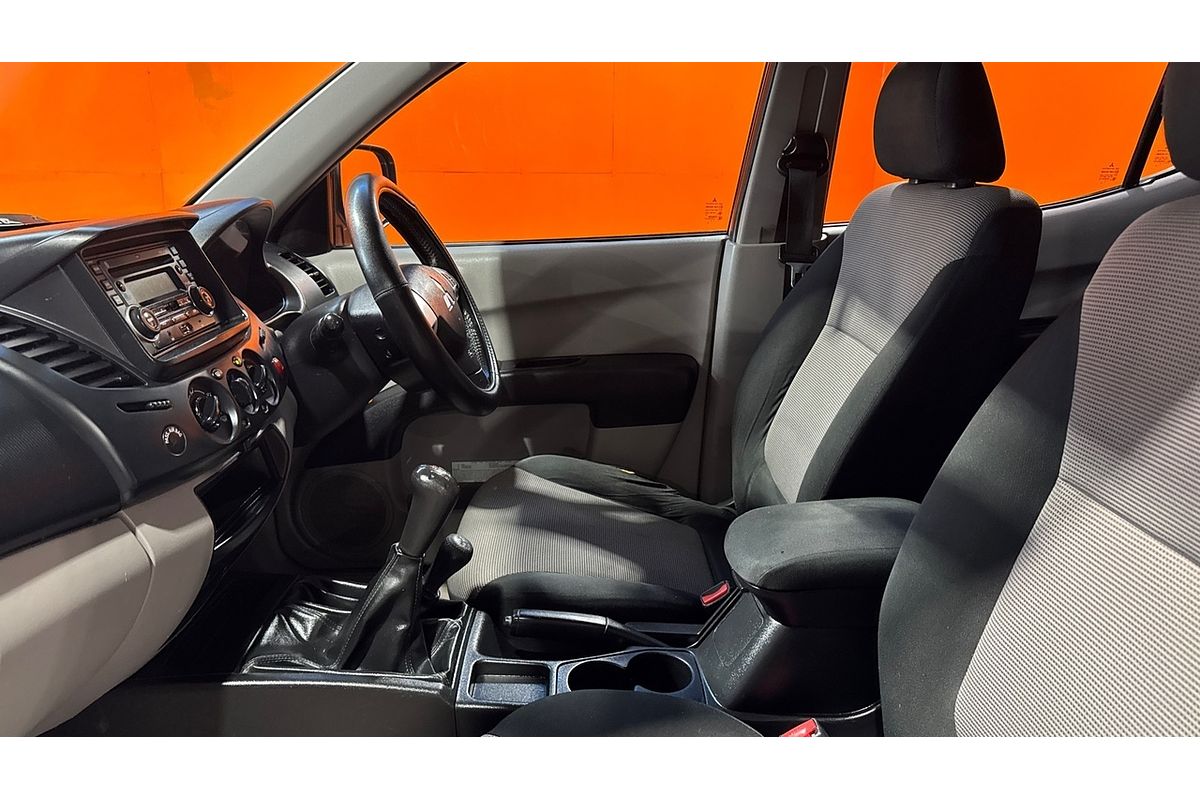2013 Mitsubishi Triton GLX MN 4X4