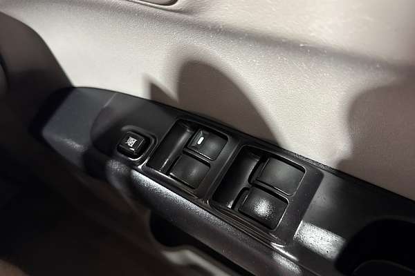 2013 Mitsubishi Triton GLX MN 4X4