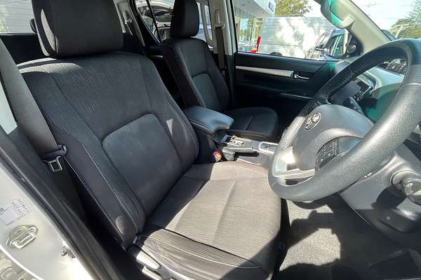 2020 Toyota Hilux SR5 GUN126R 4X4