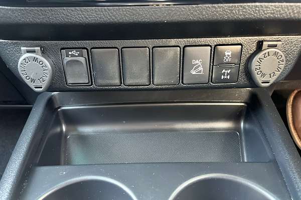 2020 Toyota Hilux SR5 GUN126R 4X4