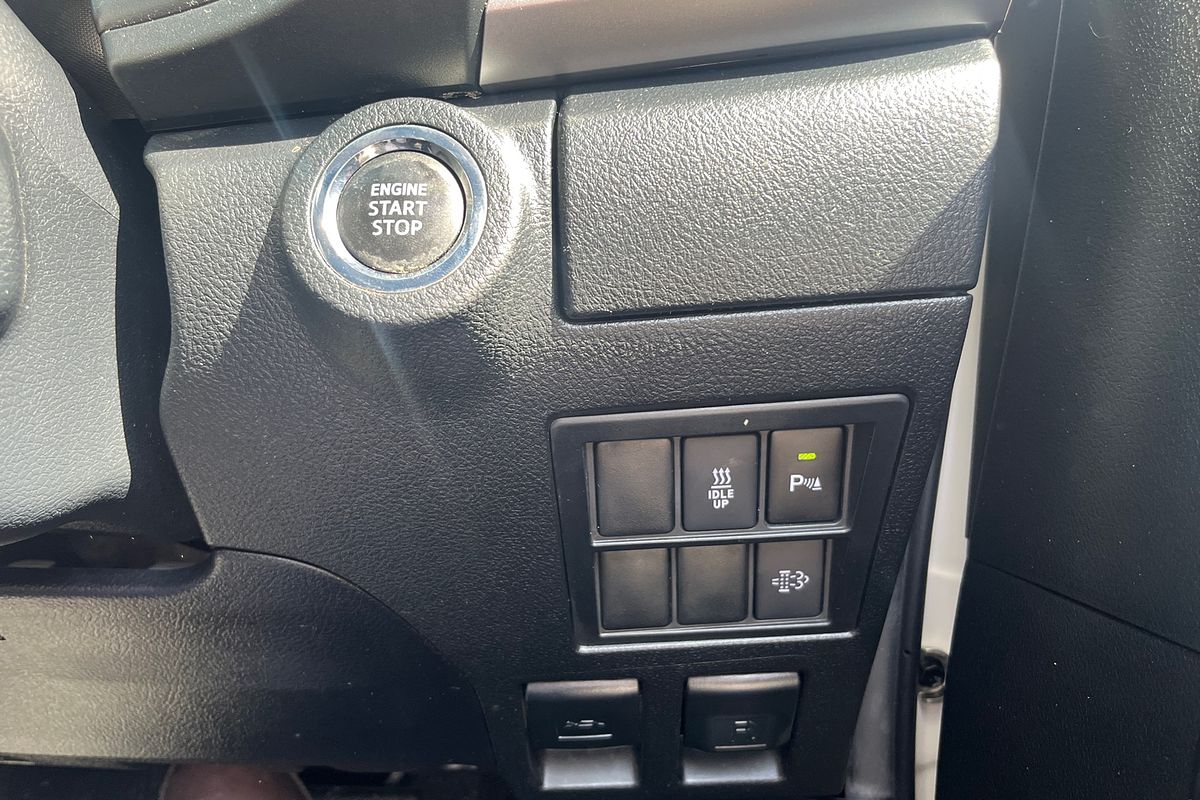 2020 Toyota Hilux SR5 GUN126R 4X4