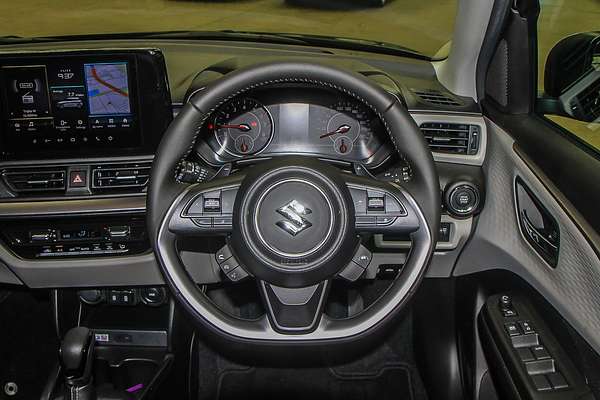 2025 Suzuki Swift Hybrid GLX UZ