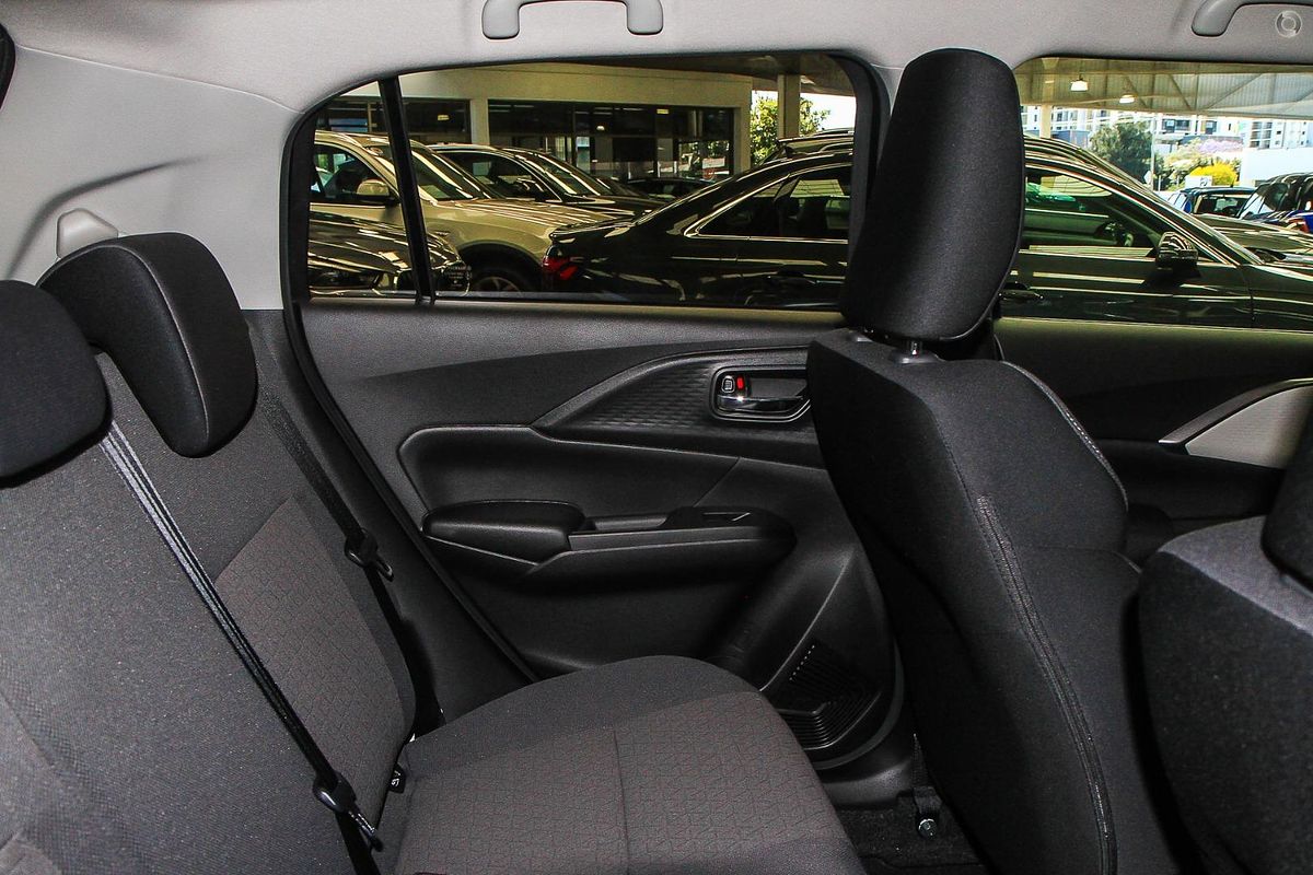 2025 Suzuki Swift Hybrid GLX UZ