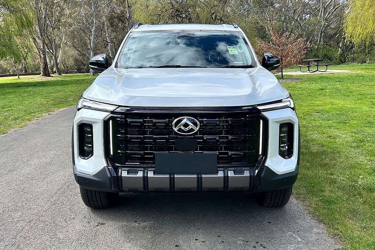 2025 LDV D90 Executive SV9A