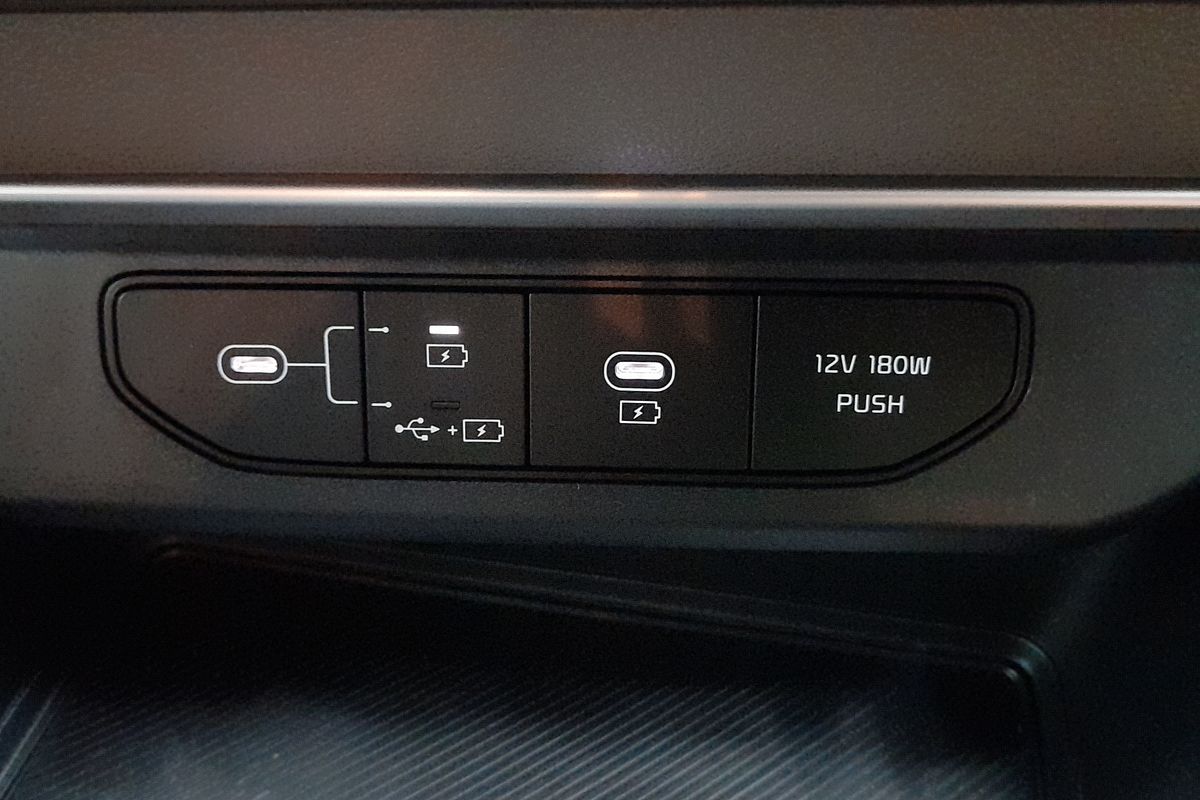 2025 Kia Carnival S KA4