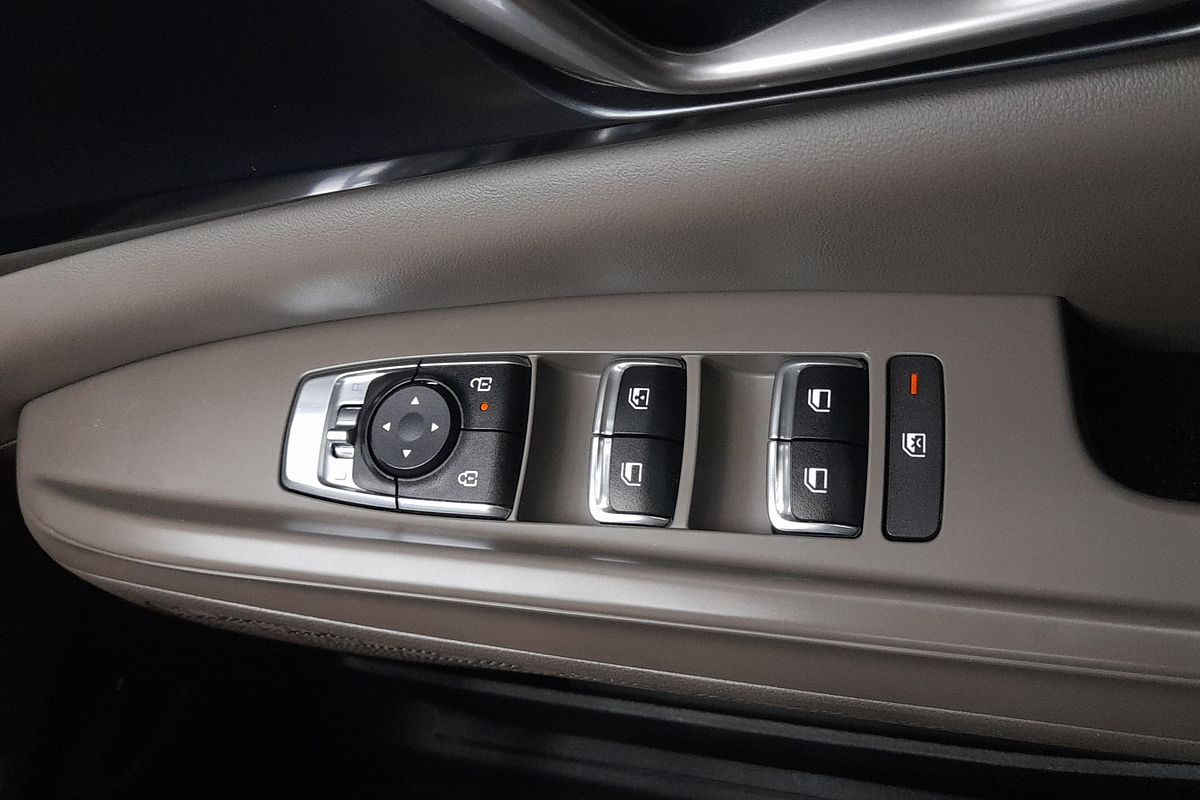 2025 Kia Carnival S KA4