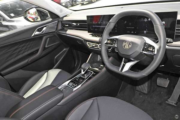 2025 MG HS Essence AS33