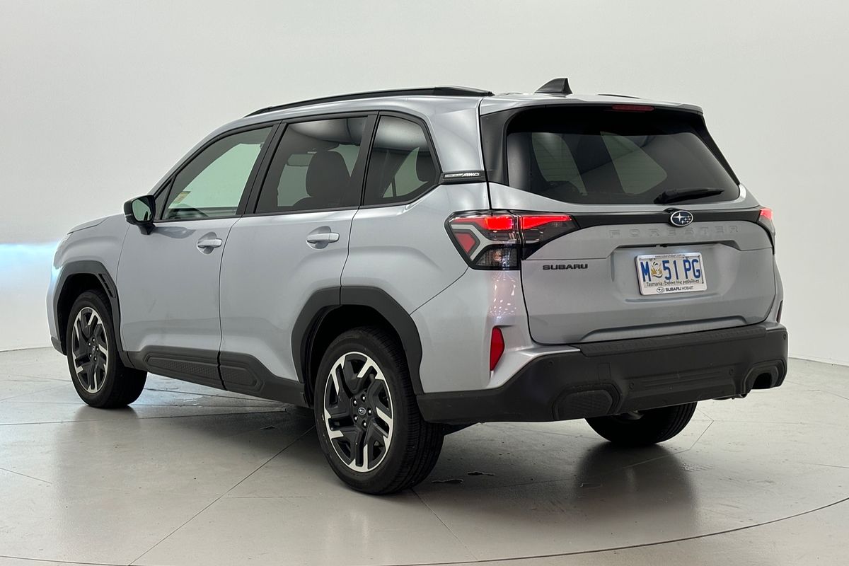 2025 Subaru Forester Touring S6