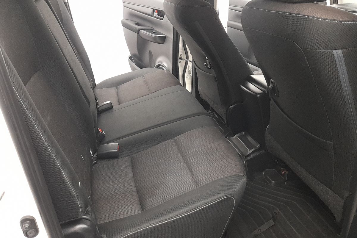 2018 Toyota Hilux SR GUN126R 4X4