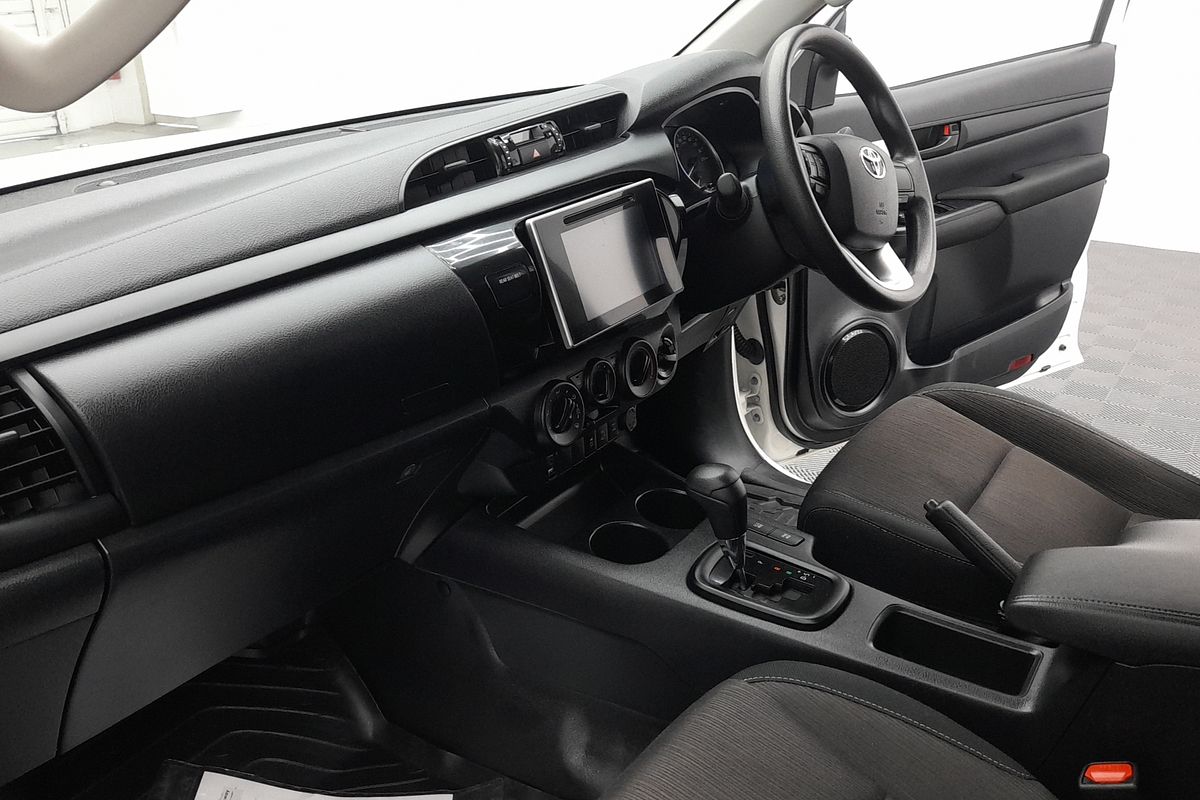 2018 Toyota Hilux SR GUN126R 4X4
