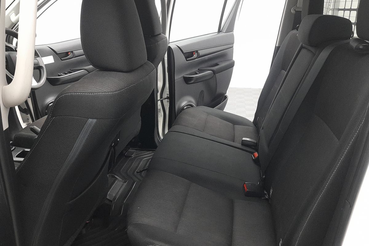 2018 Toyota Hilux SR GUN126R 4X4