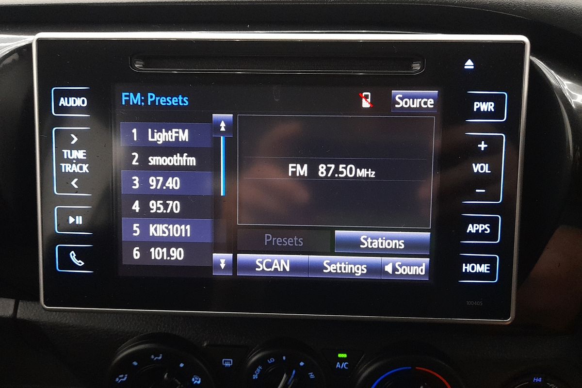 2018 Toyota Hilux SR GUN126R 4X4